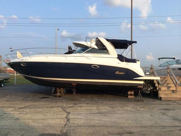 2003 Rinker 312 Fiesta Vee